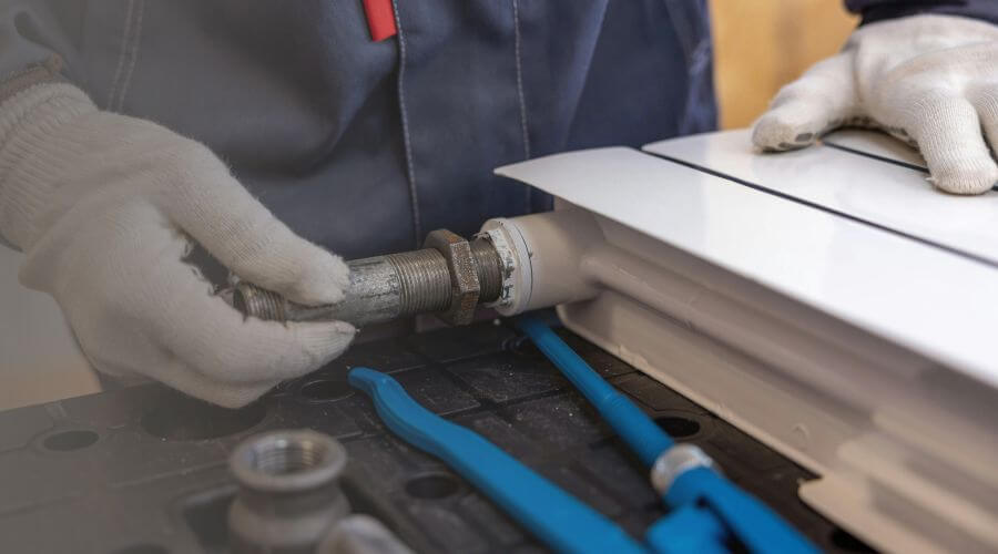 Expert burst pipe repair services in Flippin, AR